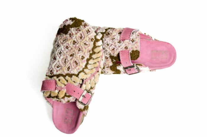 rose-atlase-craftnsteps-marrakech-sabots-brinkstock-moroccaon-sabots-1 Rosa Atlas - Image 1