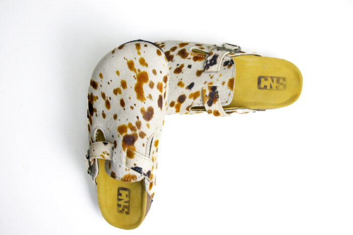 Savanna Cowhid-craftnsteps-morocco-sabots-traditional-handcraft-luxe_7 Savanna Cowhide - Image 1